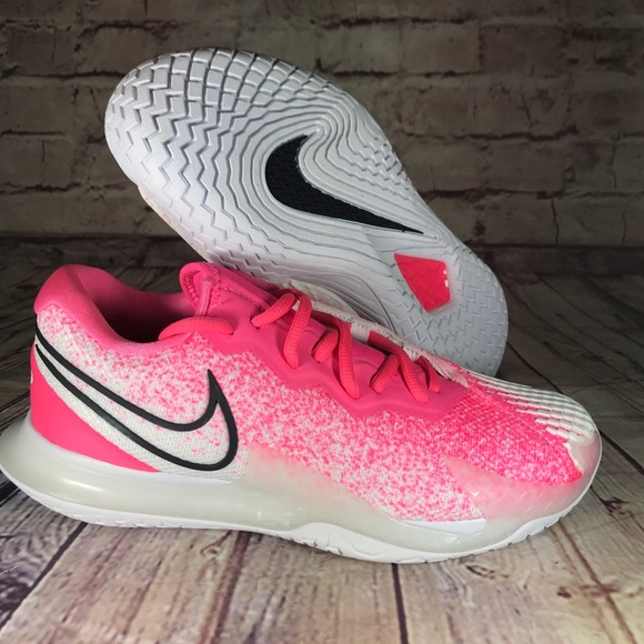 rafael nadal pink nike shoes